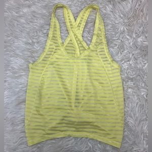 Zyia Active Lemon Nimbus‎ Split Back Tank Top Size Small
